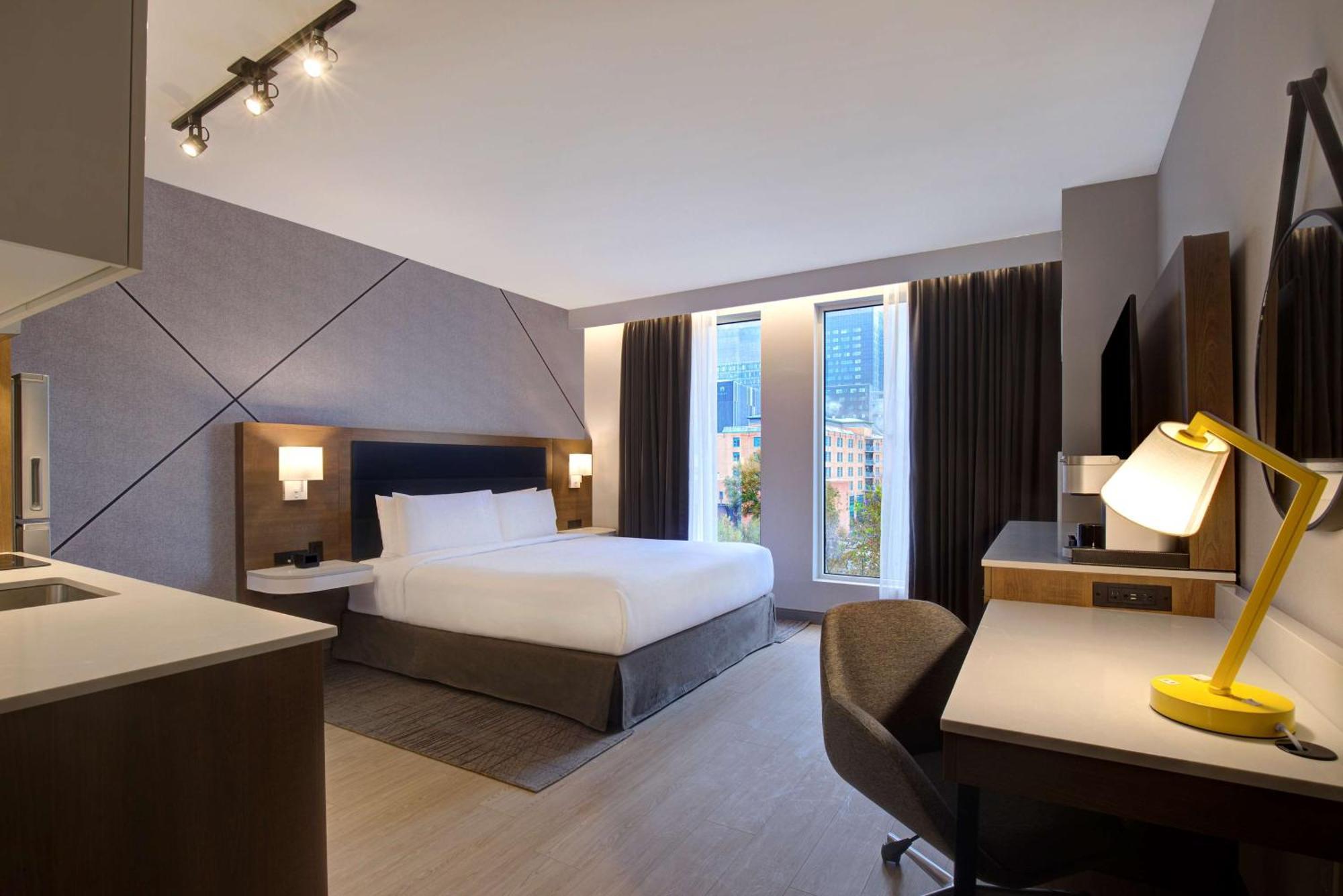Hampton Inn Montreal Downtown, Qc Eksteriør bilde